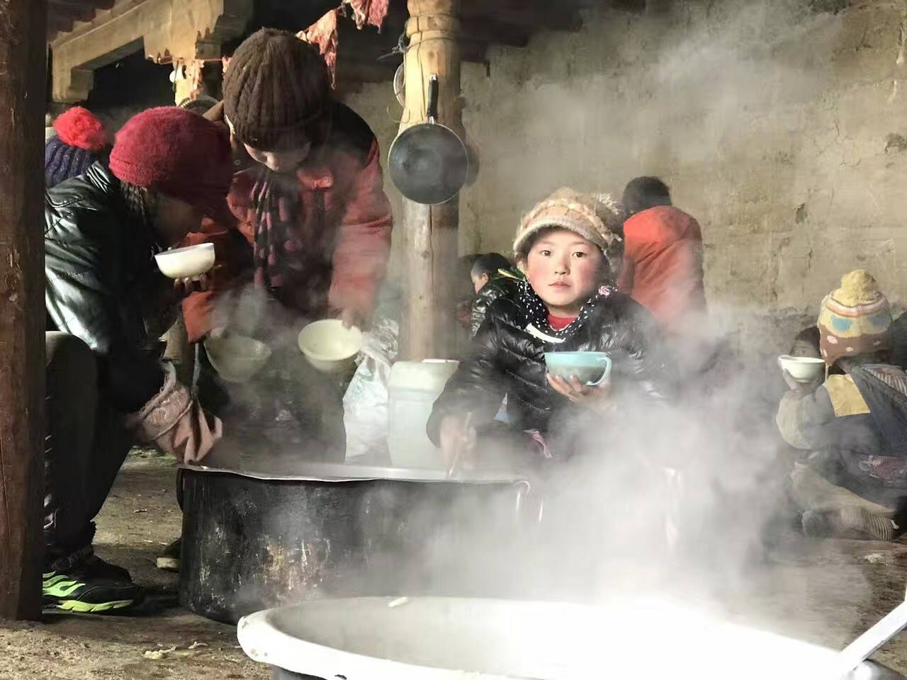 福州健行网络营销策划有限公司公益回顾丨家国同欢月同圆 温暖满载甘孜州(图10)